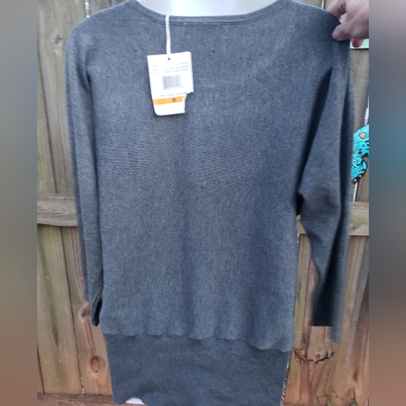 NWT ❤ Sweater - Picture 4 of 7